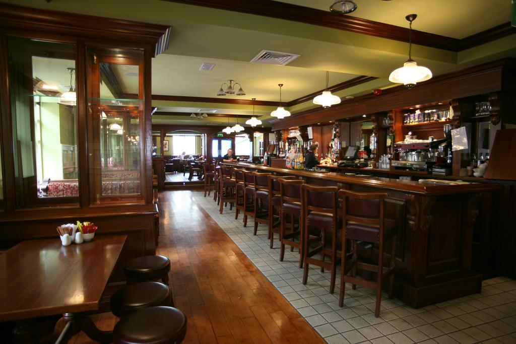 Hotel Newport Newport  Dış mekan fotoğraf